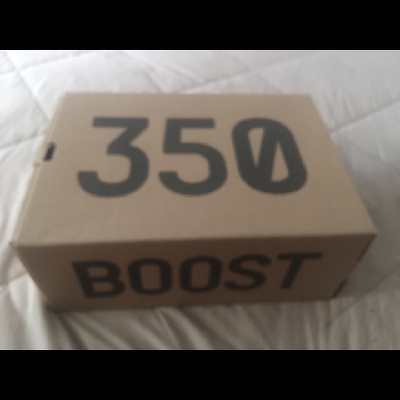 Adidas YEEZY Boost 350 V2 size 10 - Picture 2 of 5